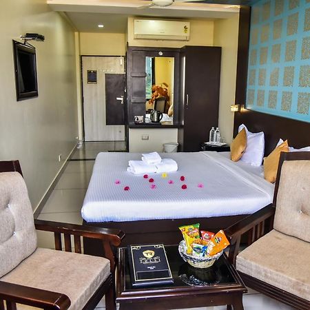 Hotel Tulsi Residency Бхудж Экстерьер фото