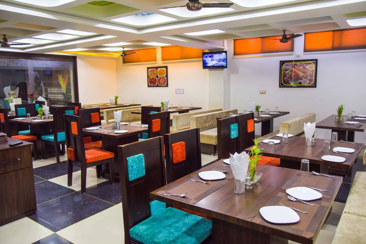 Hotel Tulsi Residency Бхудж Экстерьер фото