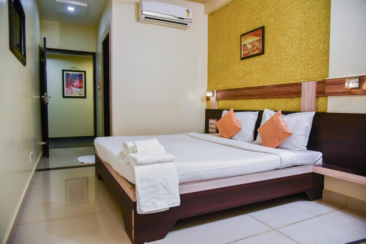 Hotel Tulsi Residency Бхудж Экстерьер фото